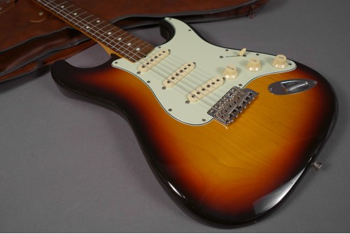 Fender ST62-110 US Nitro Lacquer (Japan)